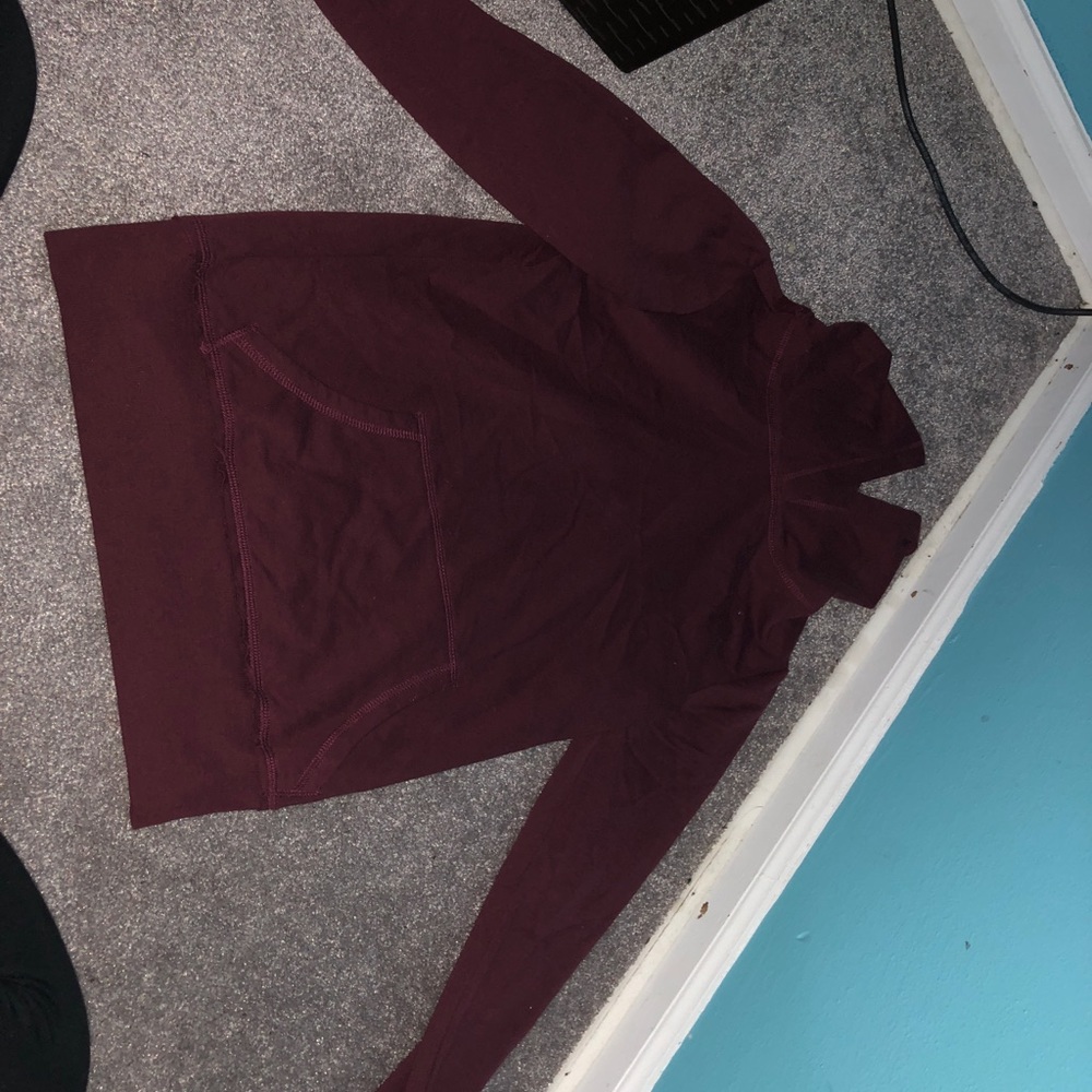 Burgundy pullover hoodie size small